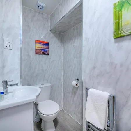 78f5- Cosy & Welcoming